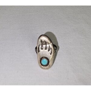 Vintage Sterling Silver Native American Turquoise Shadowbox Bear Claw Ring